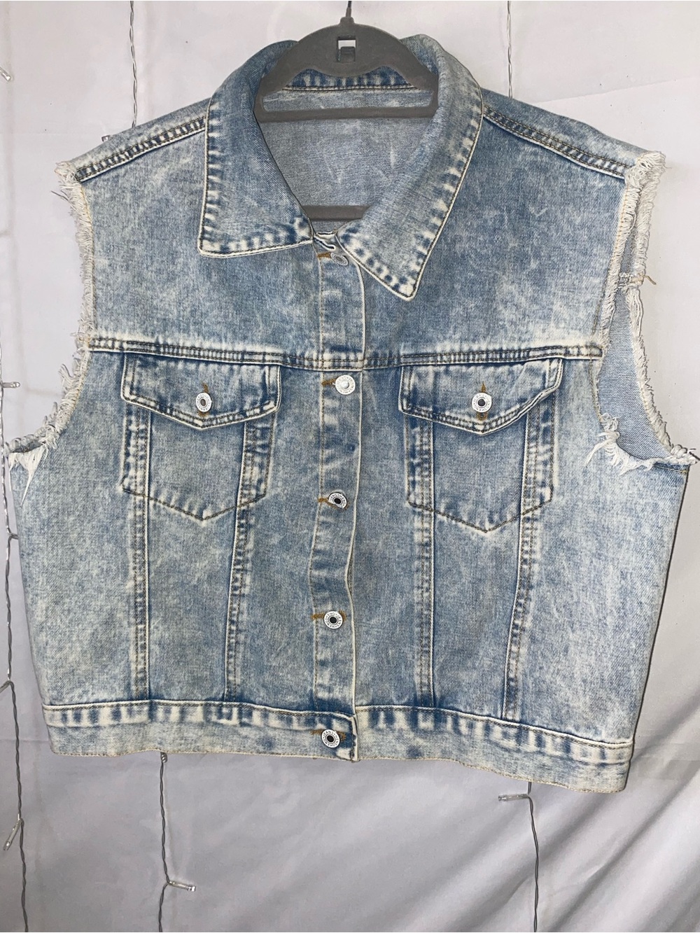 Sleeveless Light Wash Denim Vest - Men